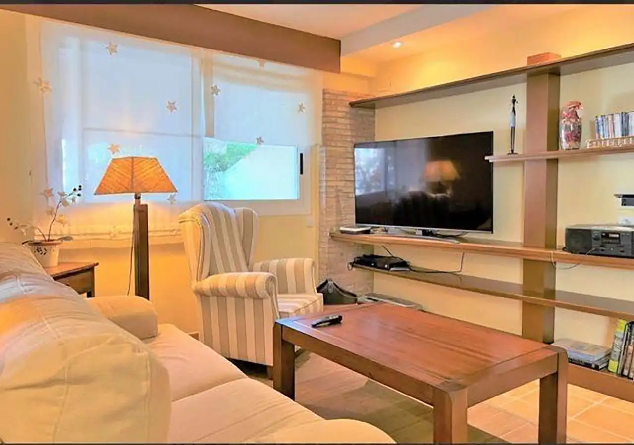 Sala de estar de Casa o chalet de alquiler en Benicasim / Benicàssim con Aire acondicionado, Calefacción y Jardín privado
