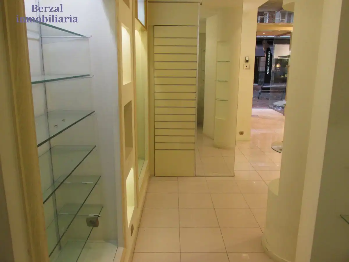 Local comercial en alquiler en Calle Doctores Castroviejo, imagen 16