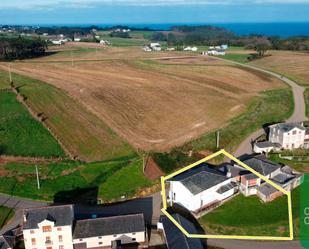 Casa o xalet en venda en Navia amb Calefacció