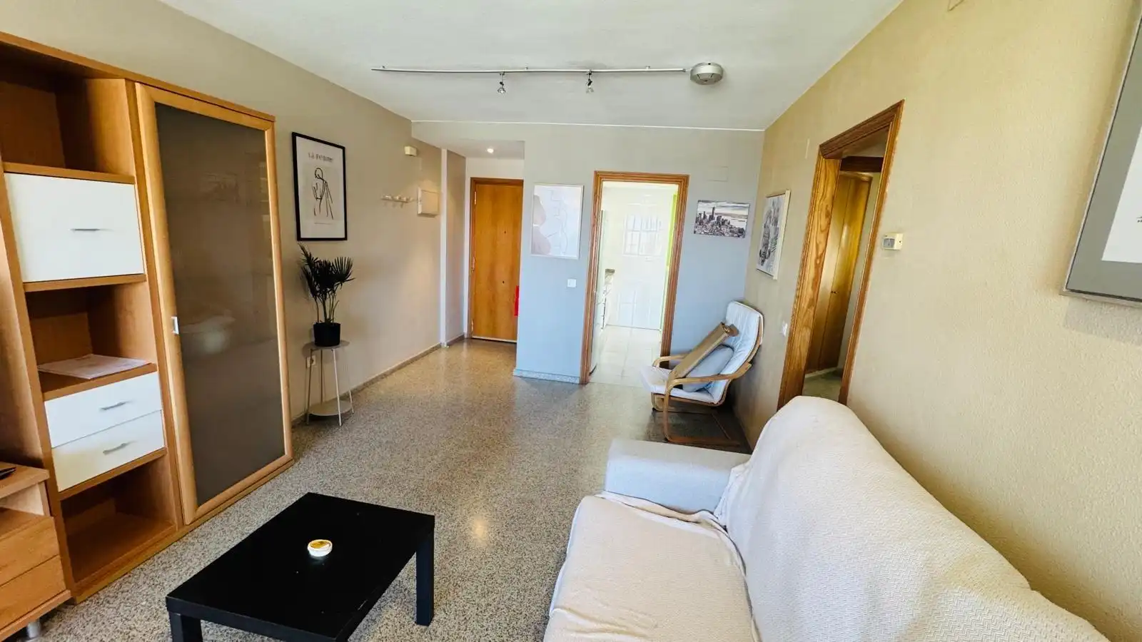 Flat with pool to rent in La Patacona