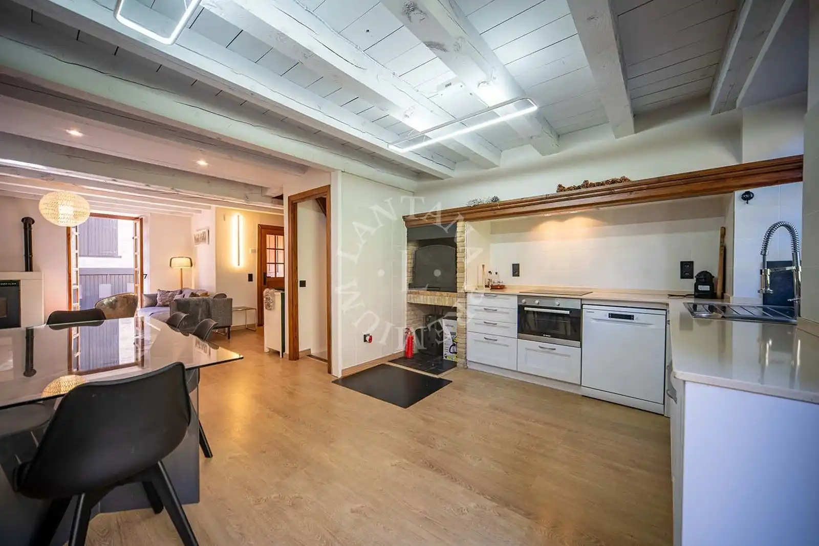 Cocina de Casa o chalet en venta en Naut Aran con Calefacción, Parquet y Horno