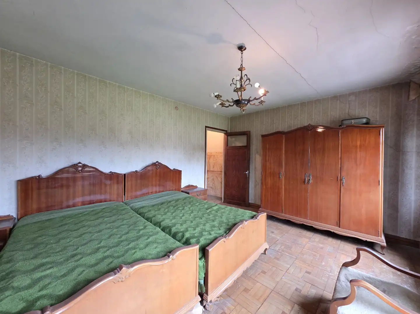 Dormitori de Casa adosada en venda en Nava amb Calefacció i Traster