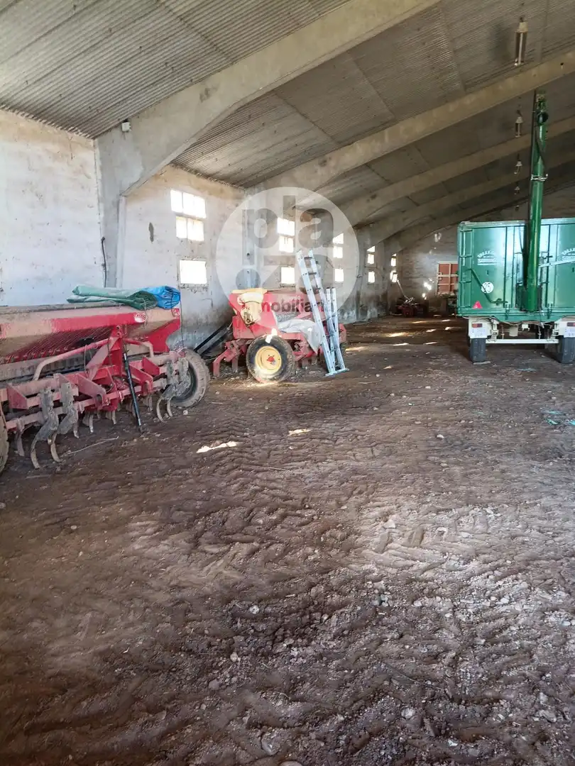 Industrial buildings for sale in Villadiego