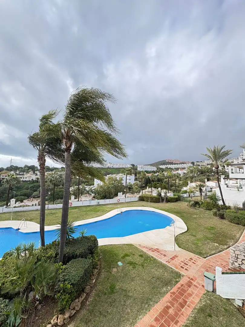 Jardí de Dúplex en venda en Mijas amb Calefacció, Terrassa i Piscina comunitària