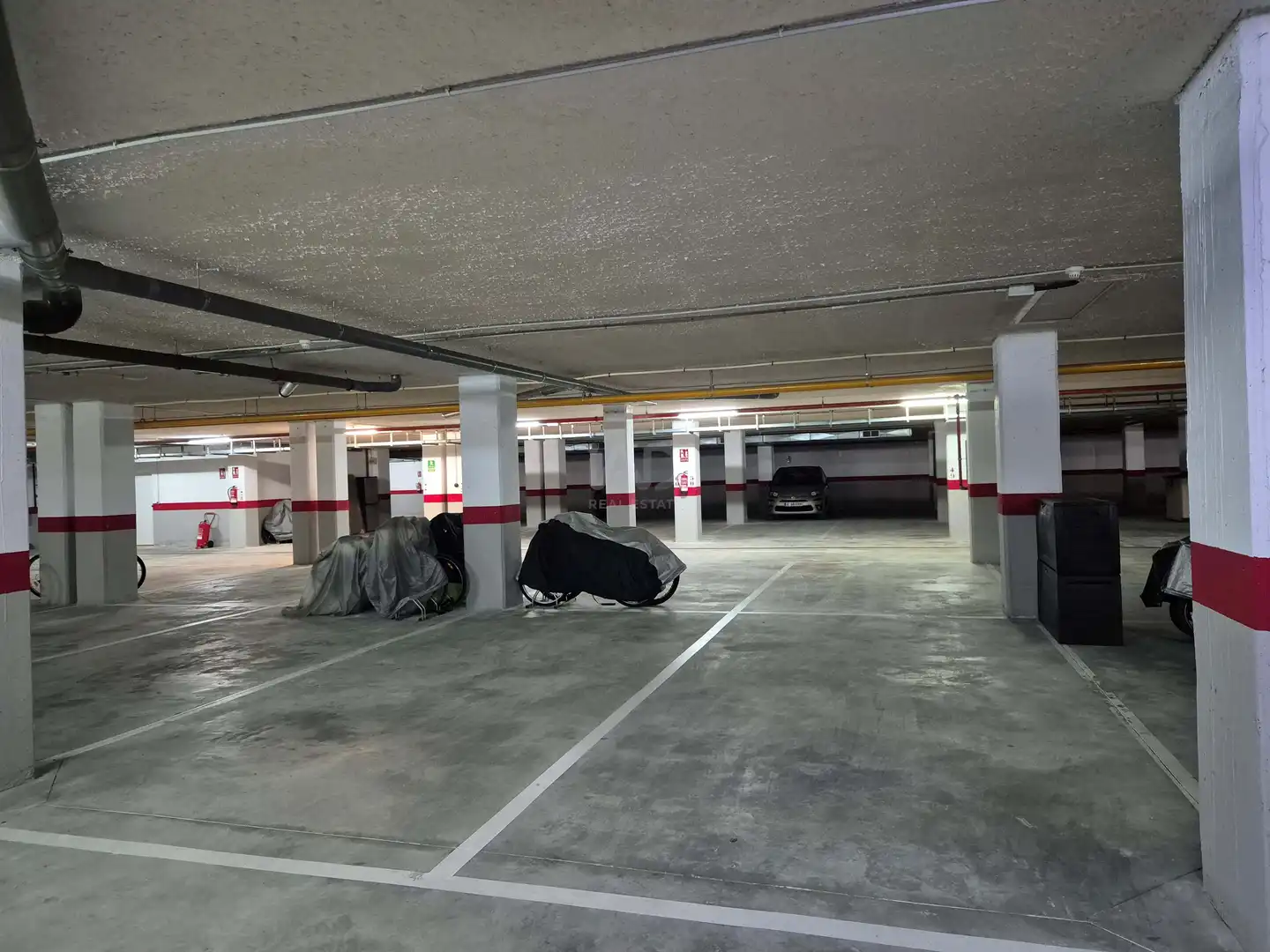 Aparcament de Pis en venda en Cabanes amb Aire condicionat, Terrassa i Piscina