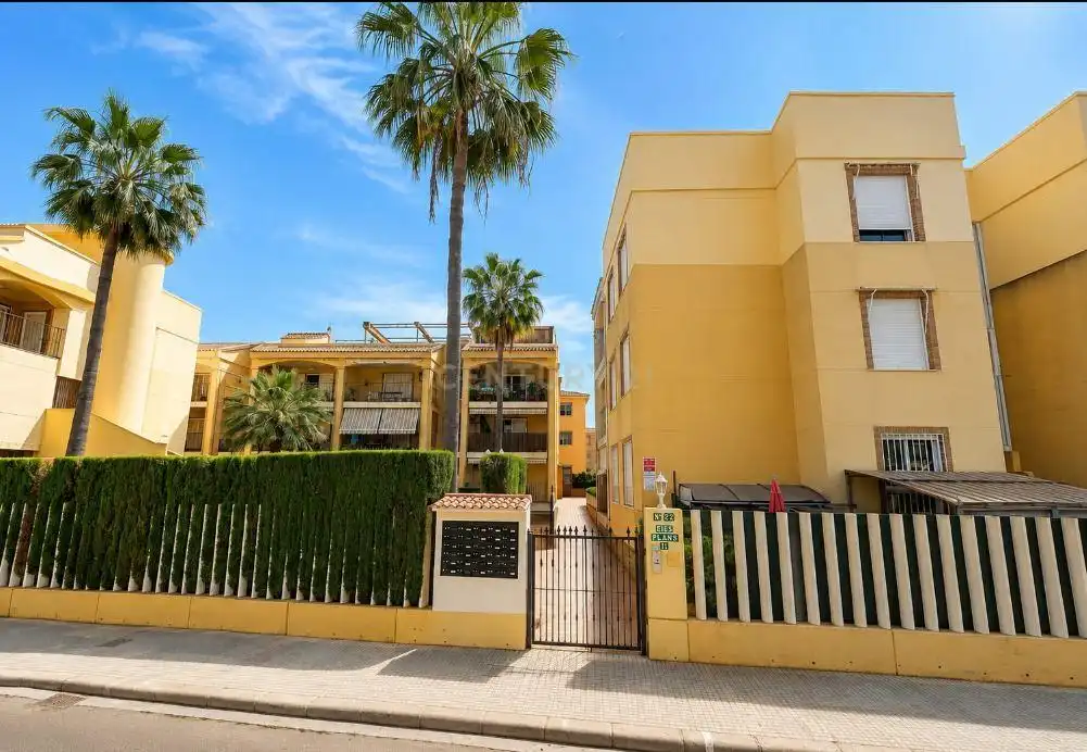 Vista exterior de Apartamento en venta en Puçol