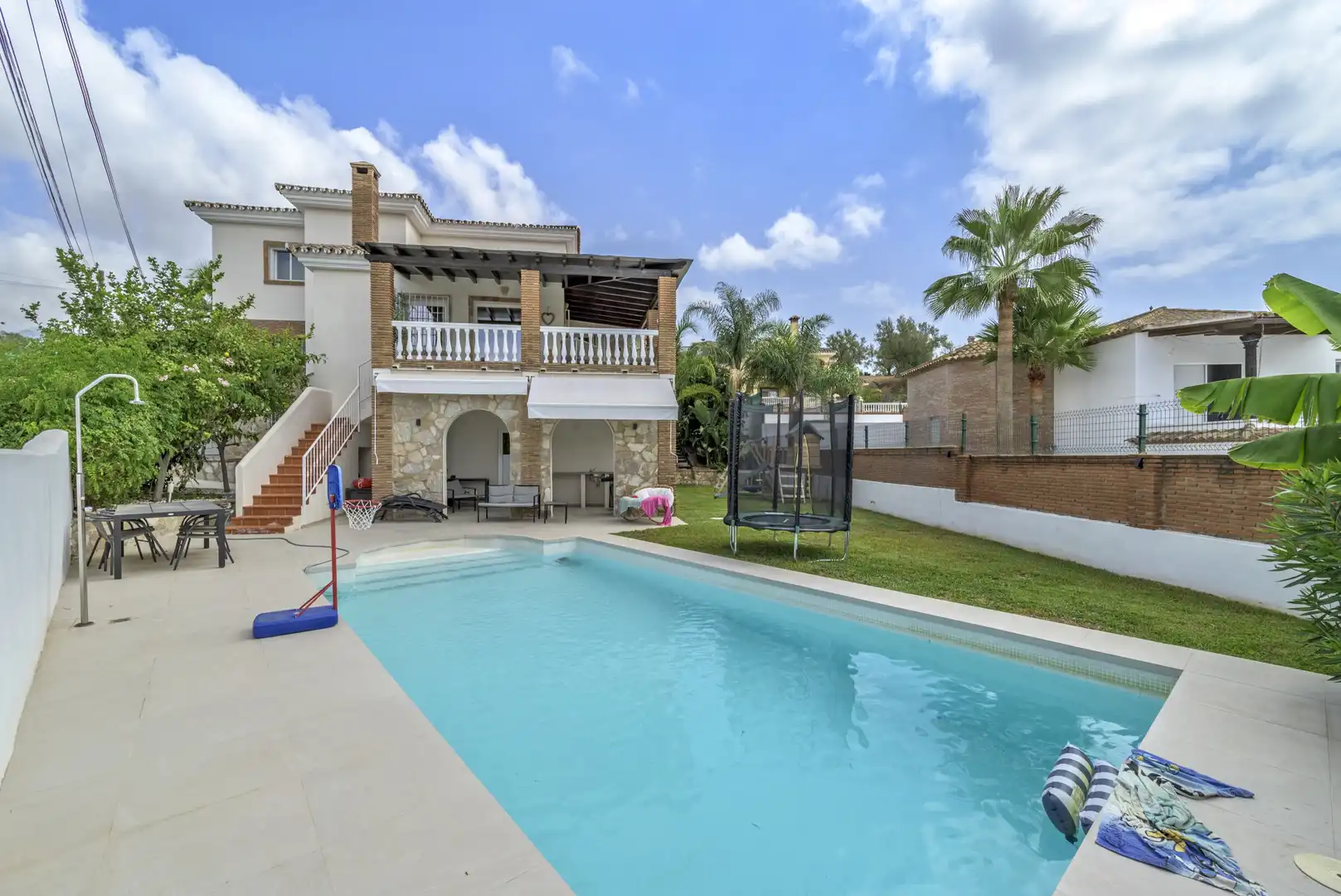 Haus mit Pool zum Verkauf in Campo de Mijas