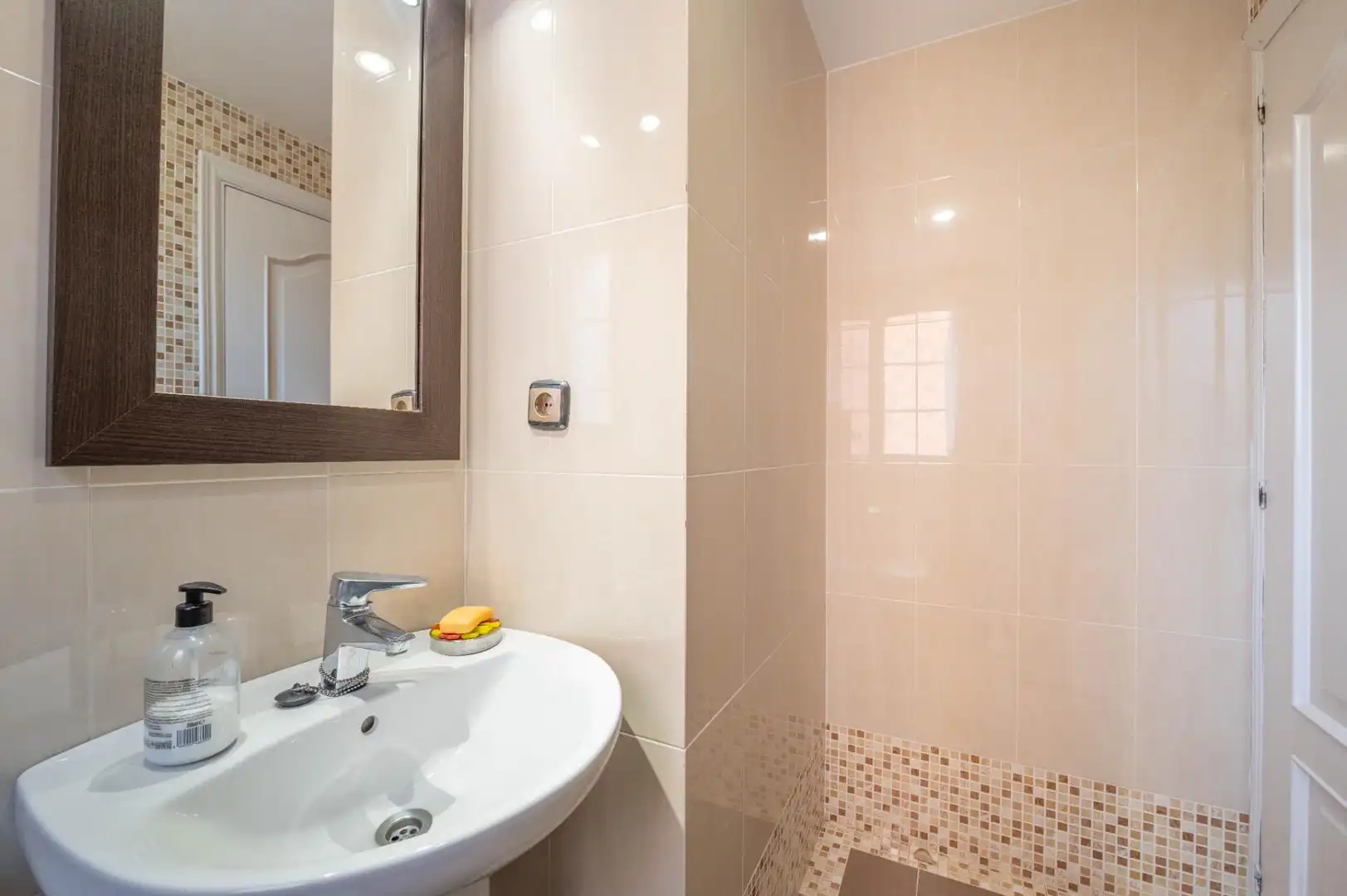 Chalet con piscina en venta en Gójar, imagen 23