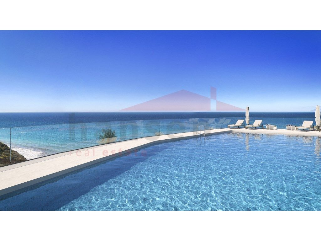 Piscina de Casa adosada en venda en Vélez-Málaga amb Aire condicionat, Terrassa i Piscina