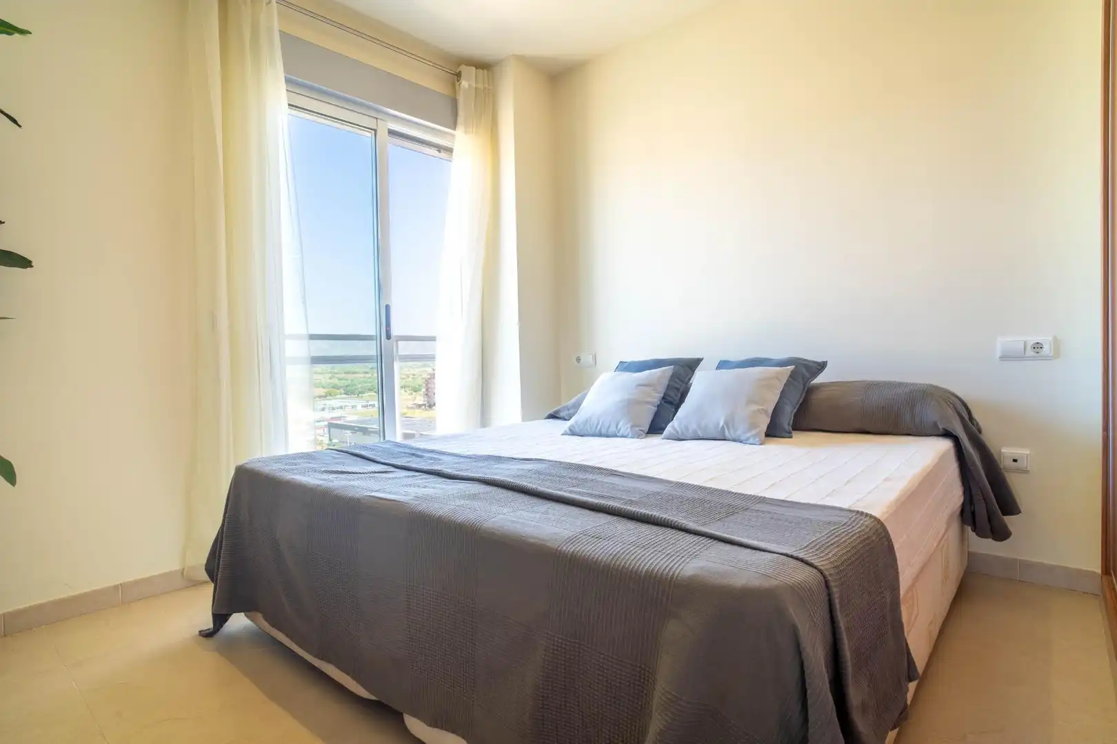 Bedroom of Apartments for sale in Oropesa del Mar / Orpesa  with Air Conditioner, Private garden and Terrace