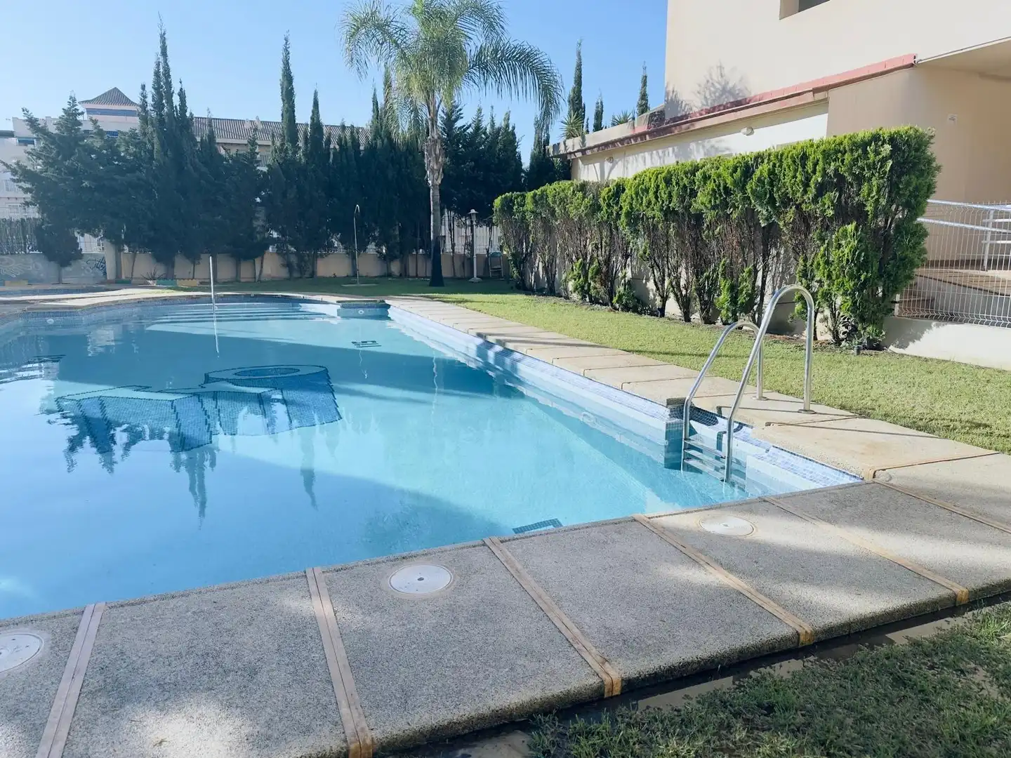 Piscina de Planta baixa en venda en Roquetas de Mar amb Terrassa