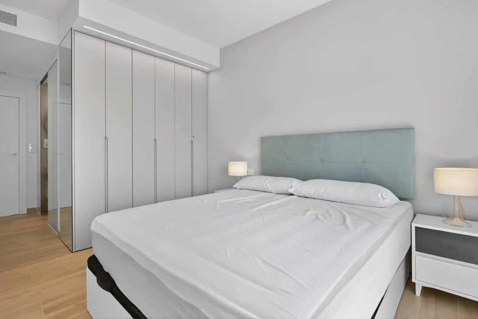 Dormitori de Apartament en venda en Guardamar del Segura amb Moblat