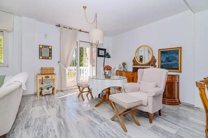 Dormitori de Casa o xalet en venda en Jun amb Aire condicionat, Terrassa i Traster