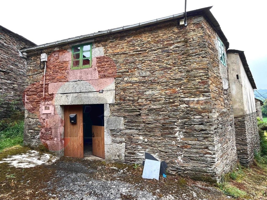 Exterior view of House or chalet for sale in Pol