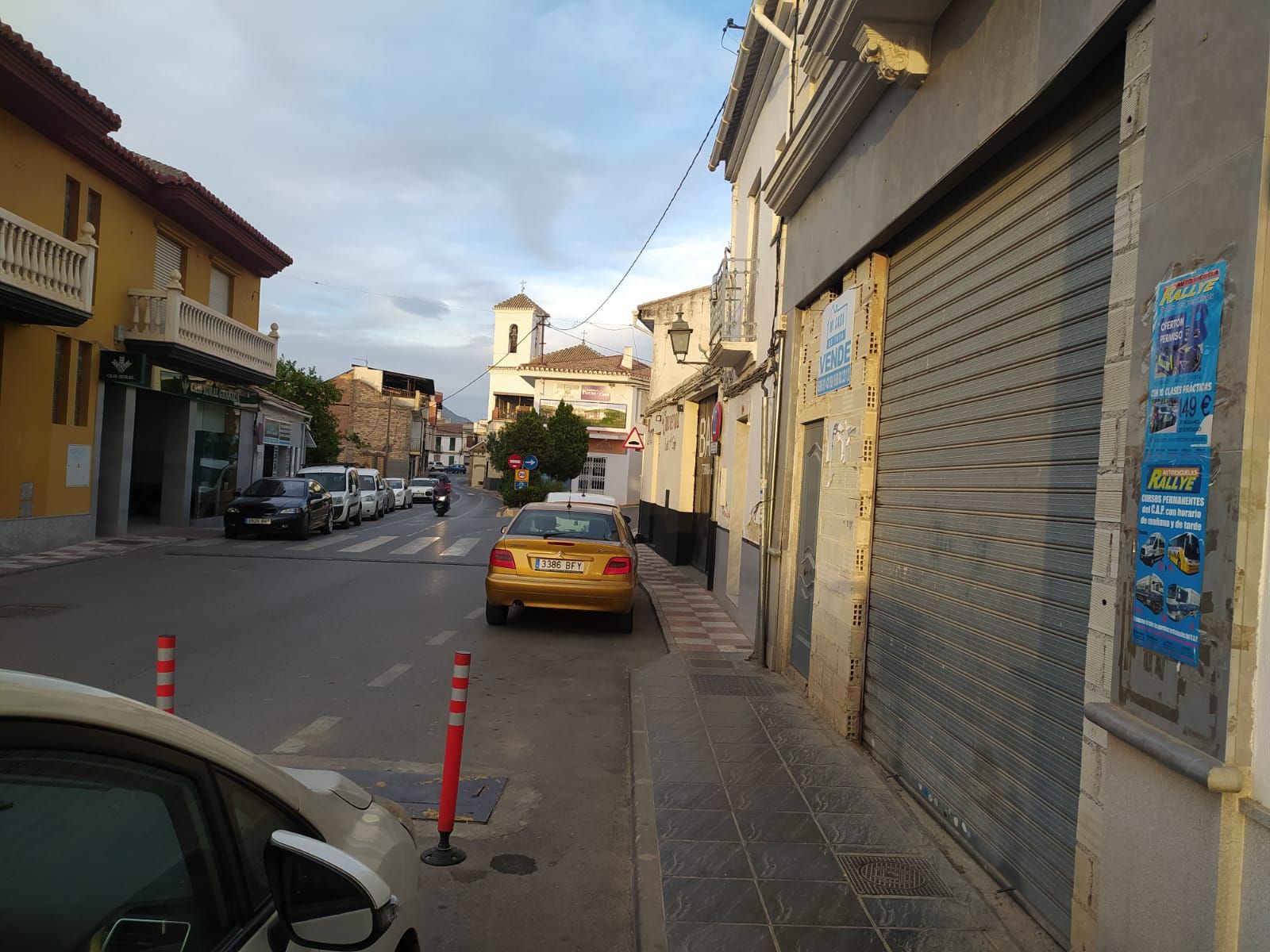 Vista exterior de Local en venta en Vegas del Genil