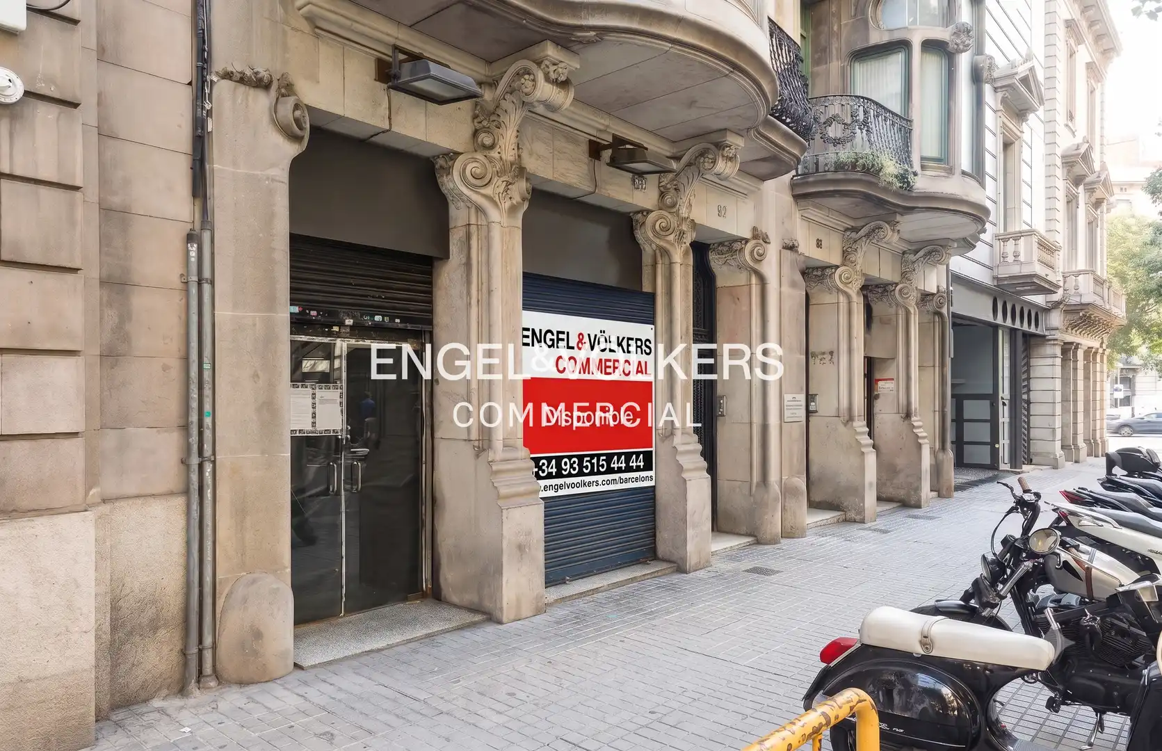 Vista exterior de Local de lloguer en Barcelona amb Aire condicionat