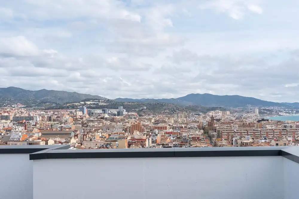 Außenansicht von Wohnung zum Verkauf in Badalona mit Heizung und Terrasse