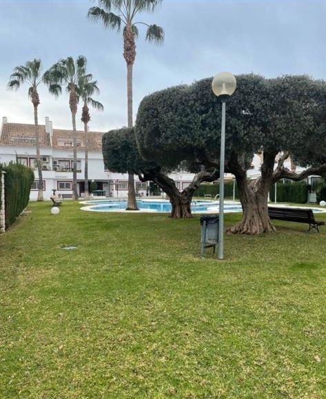 Pis de lloguer a Avenida Conrado Albaladejo, Alicante Golf