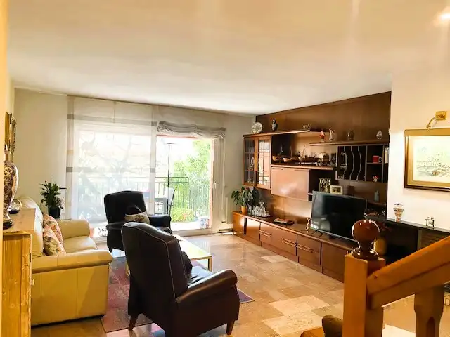 Wohnzimmer von Einfamilien-Reihenhaus zum Verkauf in Badalona mit Heizung, Terrasse und Balkon