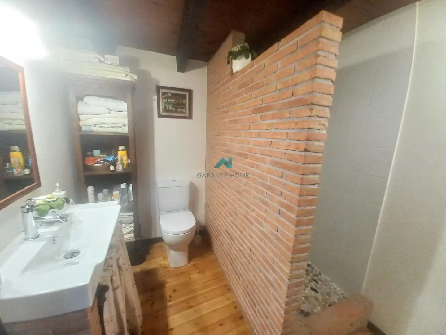 Casa adosada en venta en Voto con Calefacción, Jardín privado y Terraza
