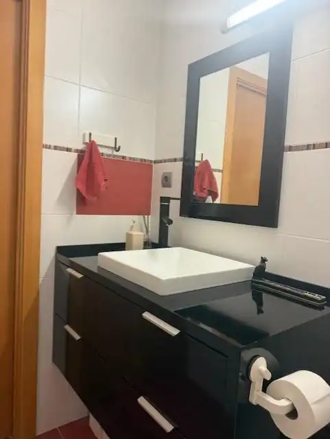 Bany de Casa adosada en venda en Barcelona amb Calefacció, Terrassa i Piscina