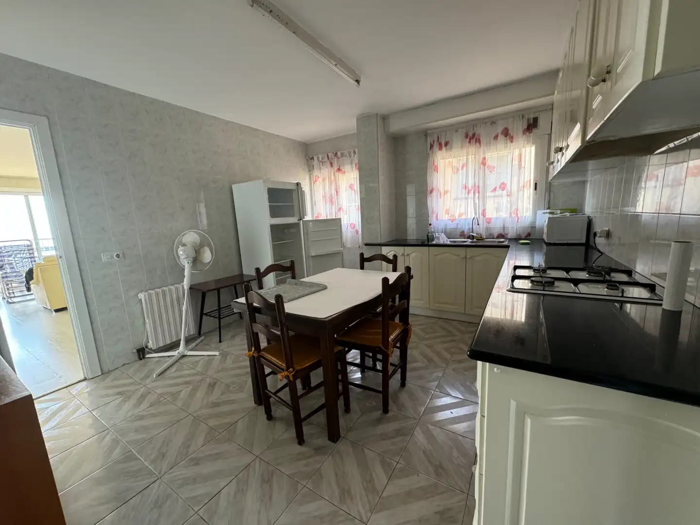 Kitchen of Flat for rent in Sant Feliu de Guíxols  with Heating and Balcony
