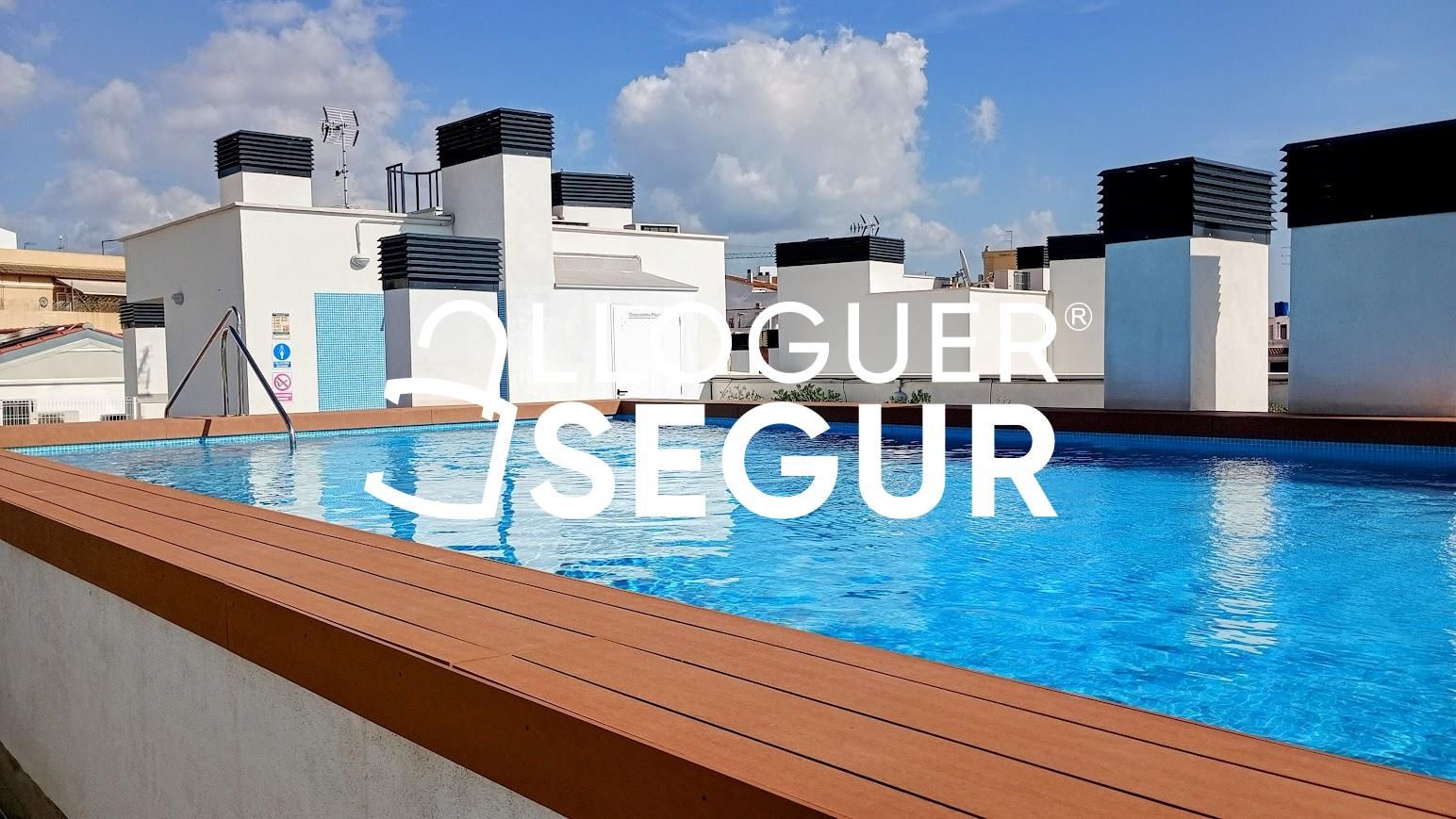 Swimming pool of Flat to rent in Vilanova i la Geltrú  with Air Conditioner, Heating and Swimming Pool