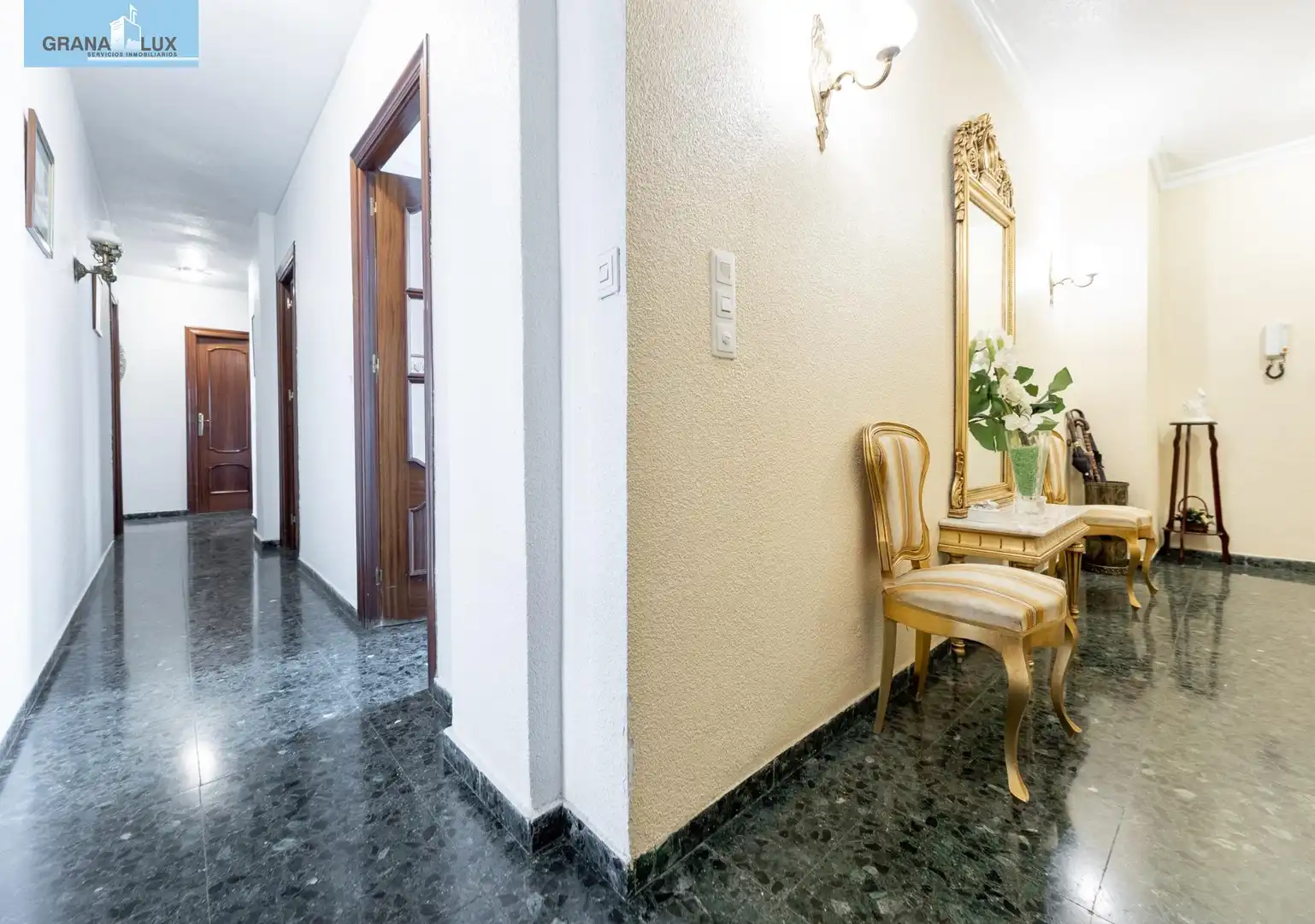 Flat with terrace for sale in Calle DOCTOR ADELARDO MORA, imagen 7