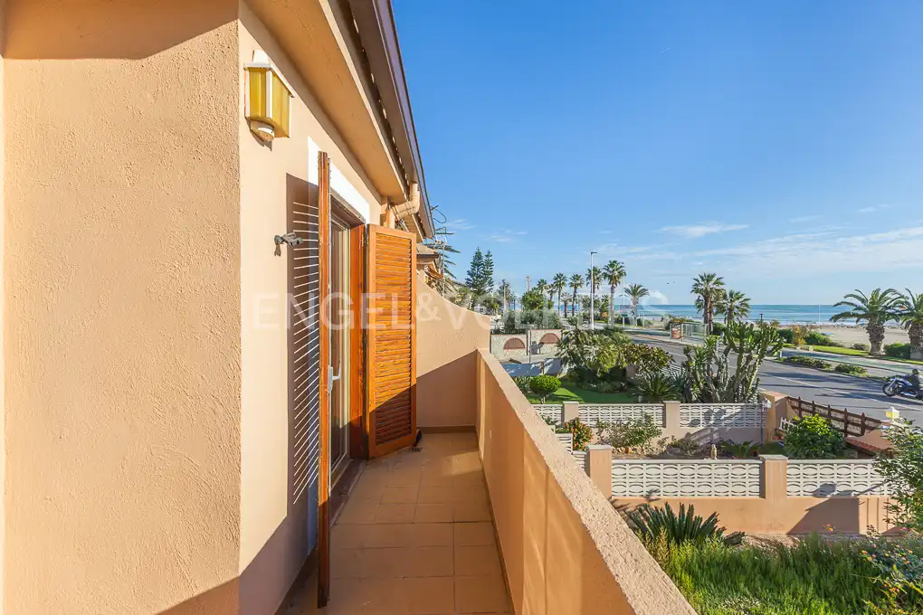 Exterior view of Houses for rent in Castellón de la Plana / Castelló de la Plana  with Air Conditioner, Heating and Private garden