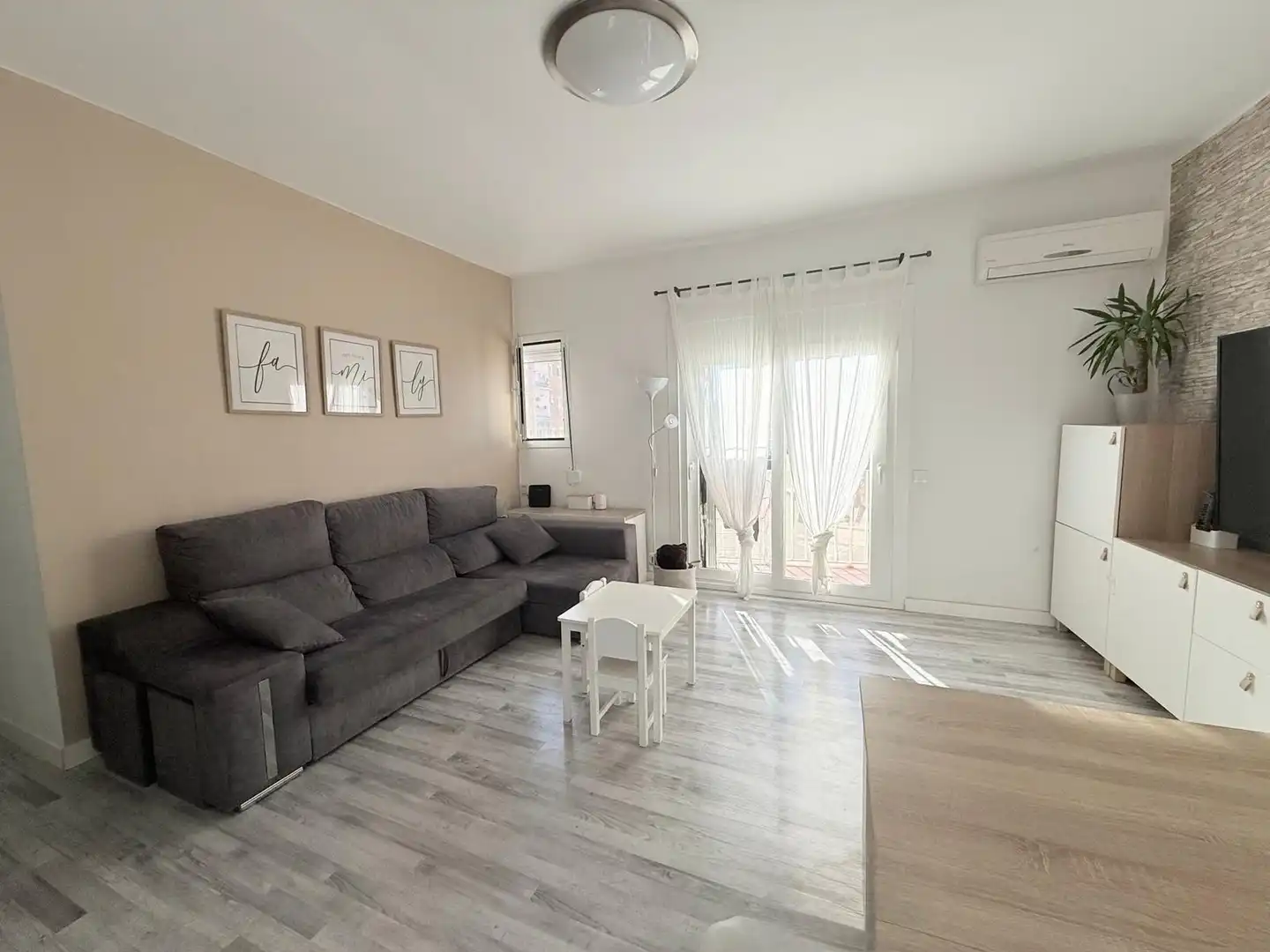 Appartamento con terrazza in vendita a Sants - Montjuïc