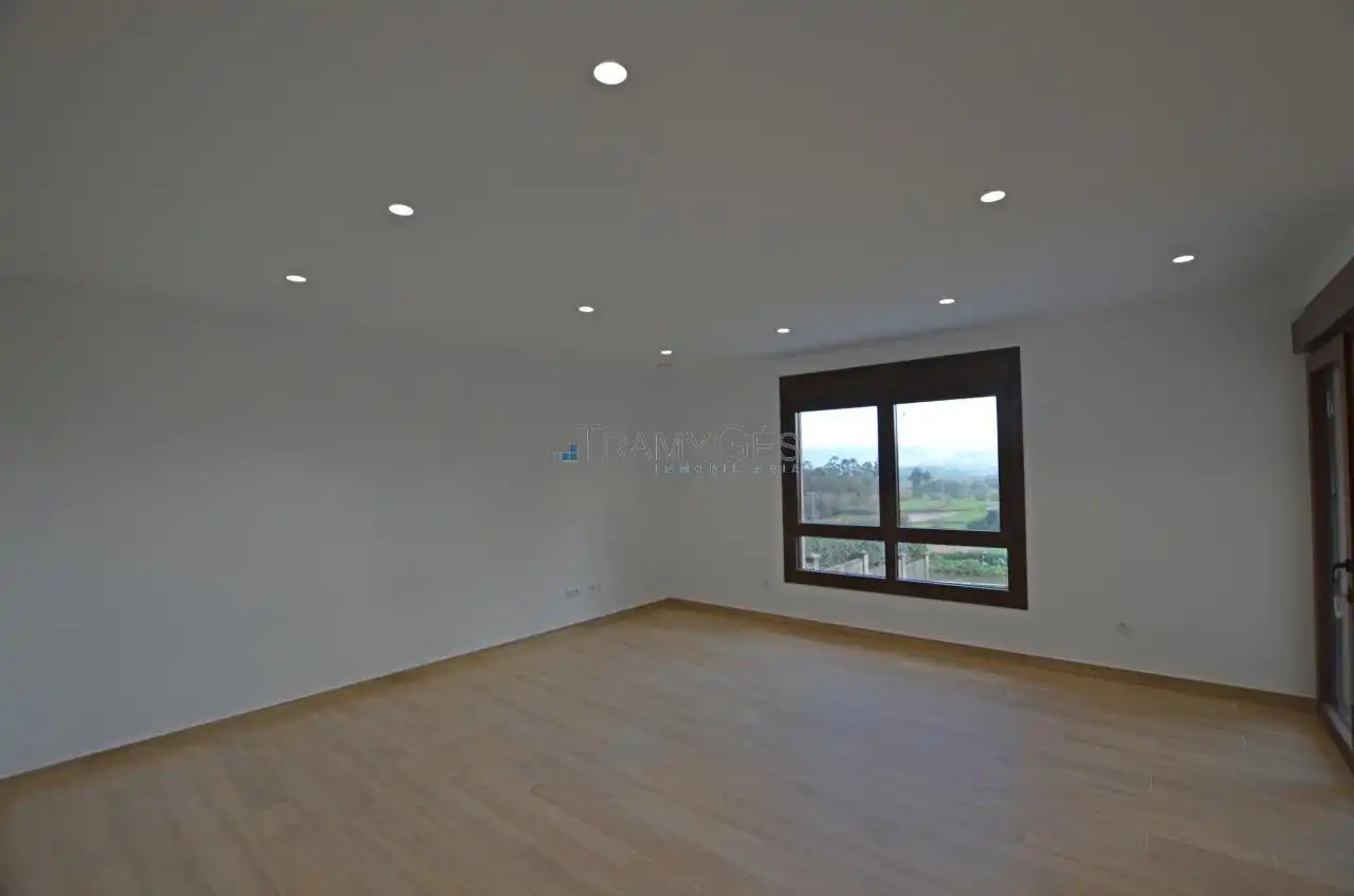 Sala d'estar de Casa o xalet en venda en Tomiño amb Calefacció, Jardí privat i Terrassa