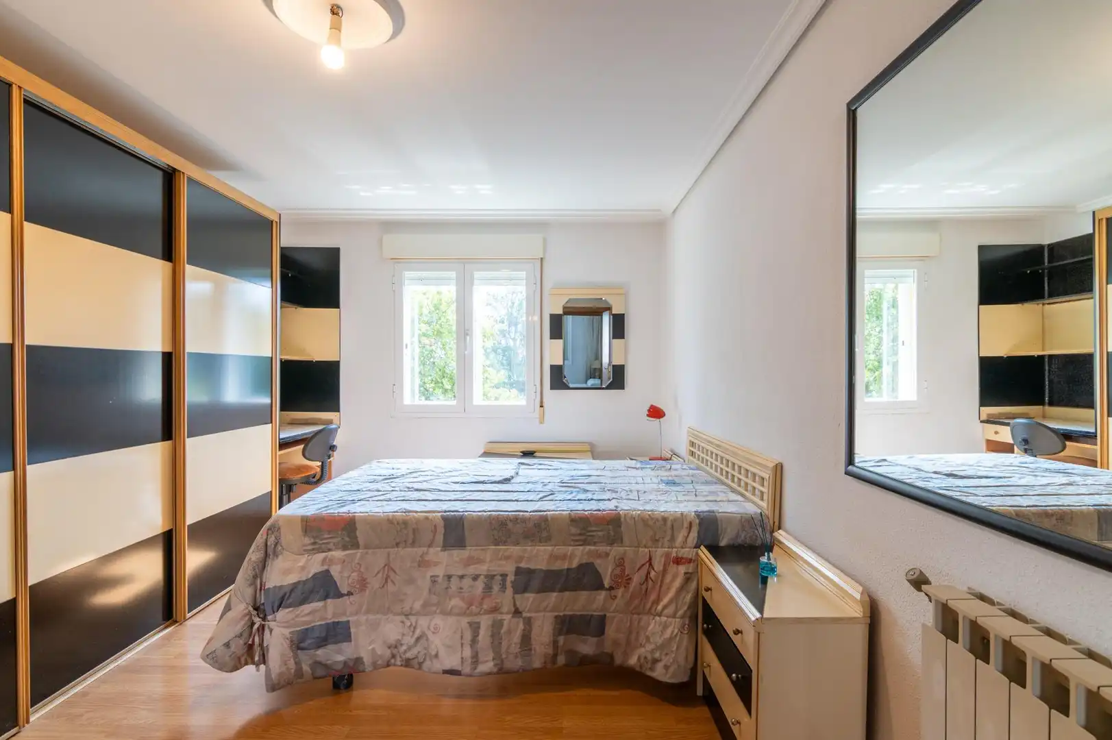 Habitación de Piso en venta en  Pamplona / Iruña con Calefacción, Parquet y Balcón