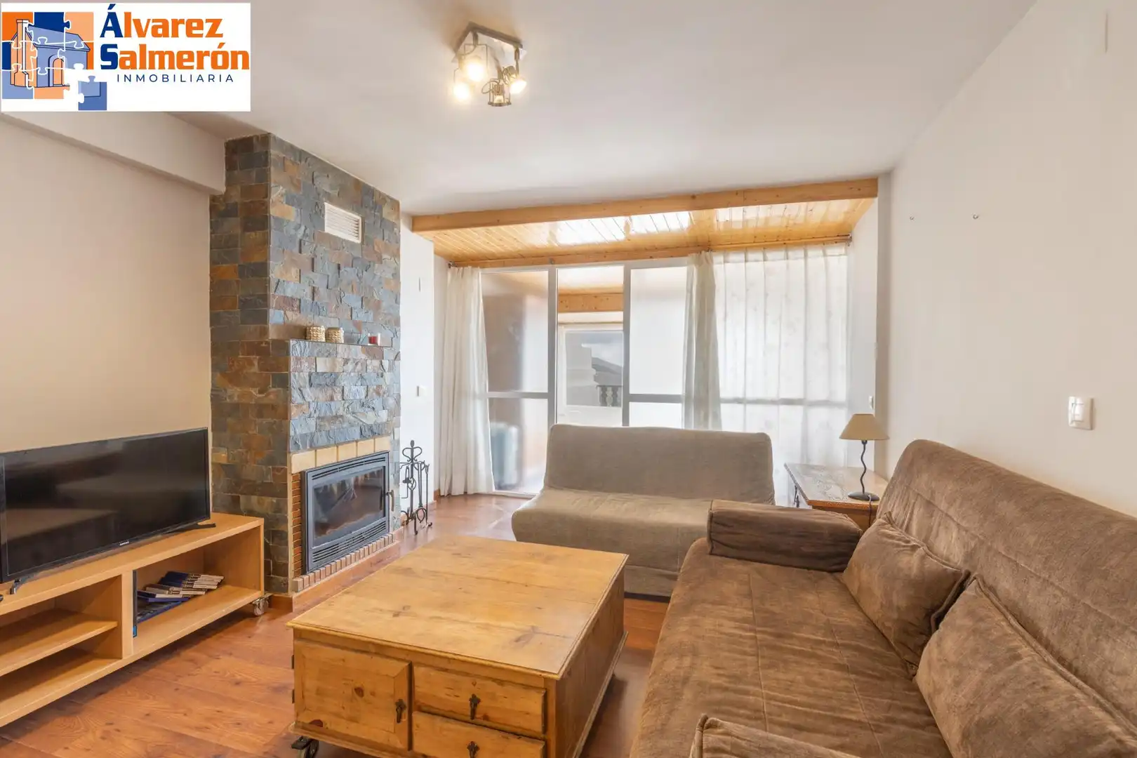 Sala d'estar de Apartament en venda en Zona baja