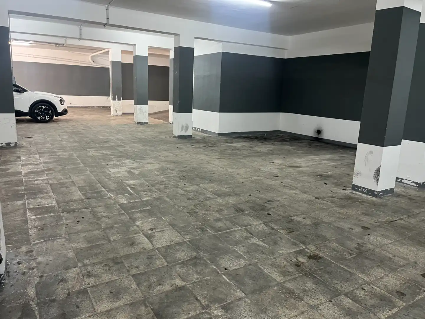 Business premises for sale in Carrer de Fortià Casanovas 8, imagen 2