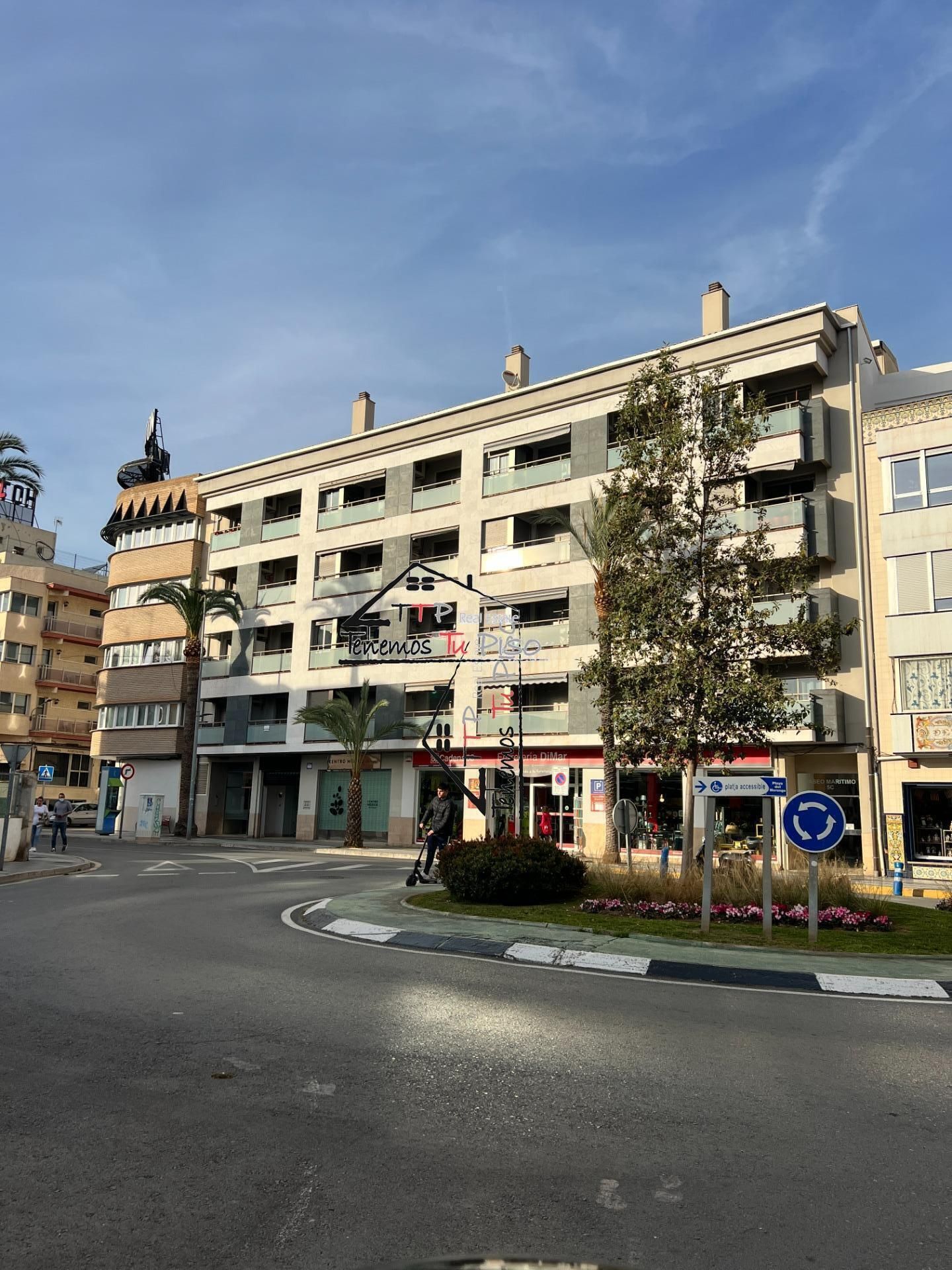Vista exterior de Àtic en venda en Benicarló amb Aire condicionat, Terrassa i Balcó