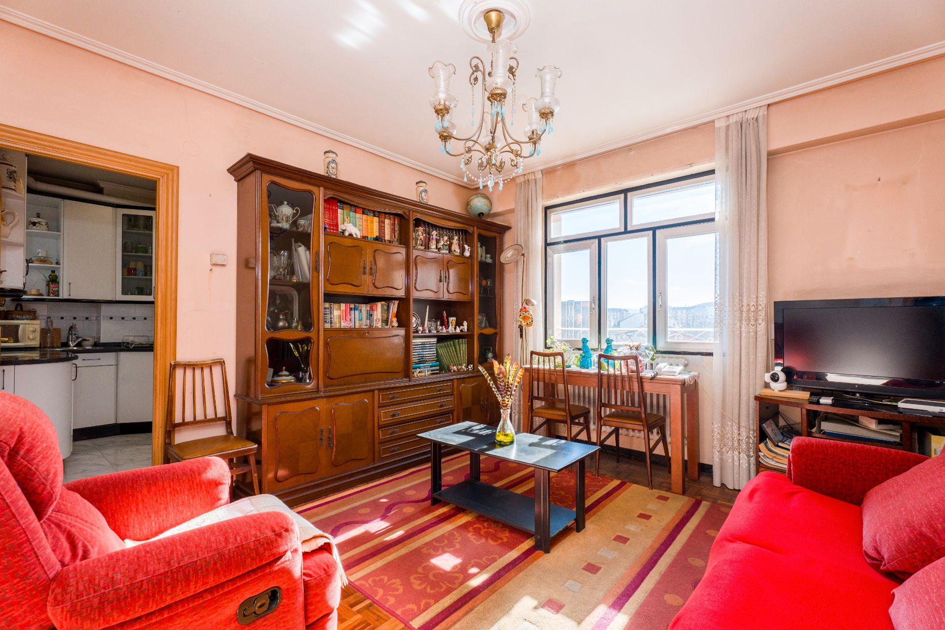 Sala d'estar de Pis en venda en Vitoria - Gasteiz amb Calefacció, Parquet i Traster