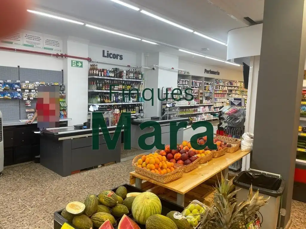 Local comercial en venda a Calle de l'Abat Escarré, imagen 8