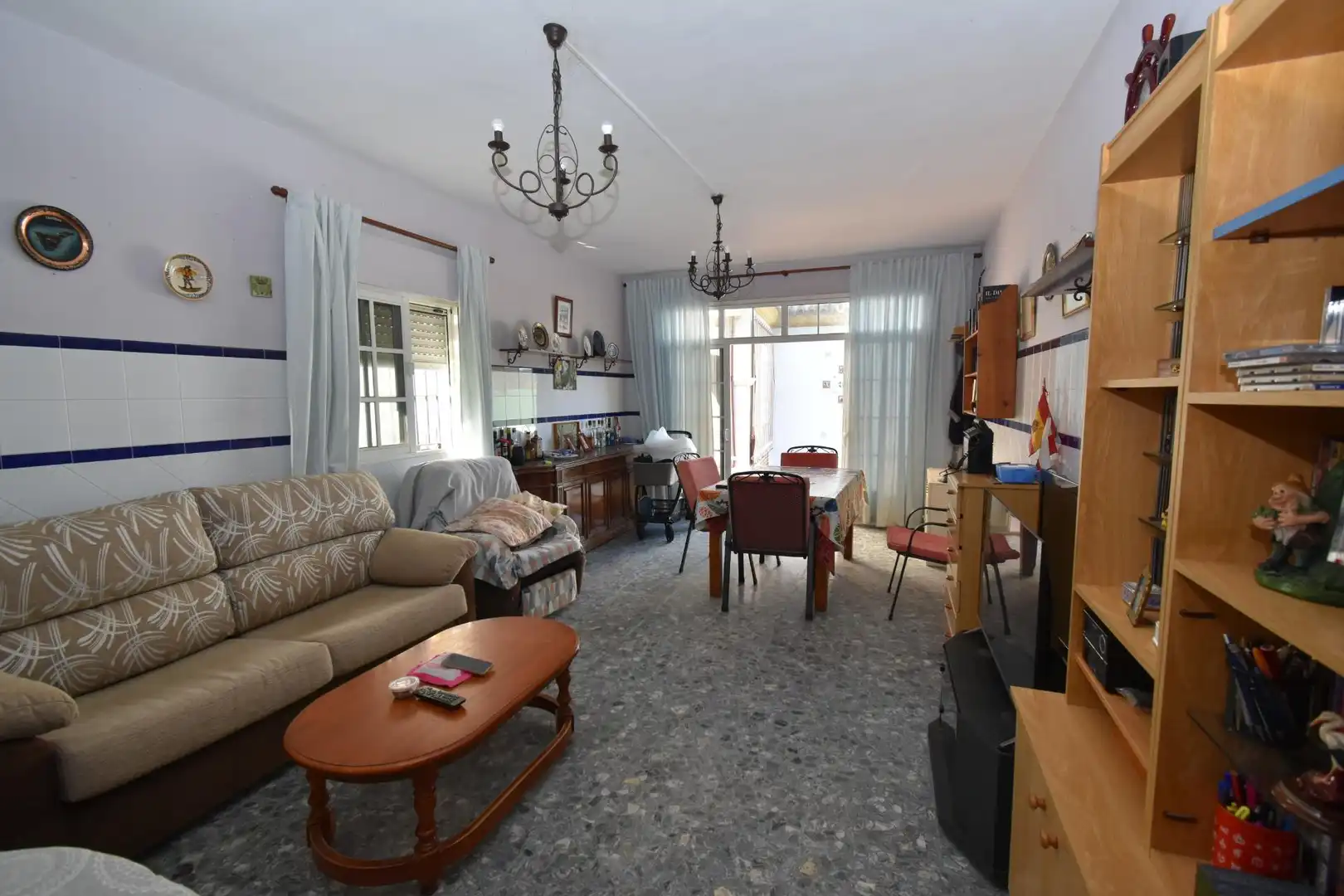 Living room of Houses for sale in Chiclana de la Frontera  with Air Conditioner, Heating and Private garden