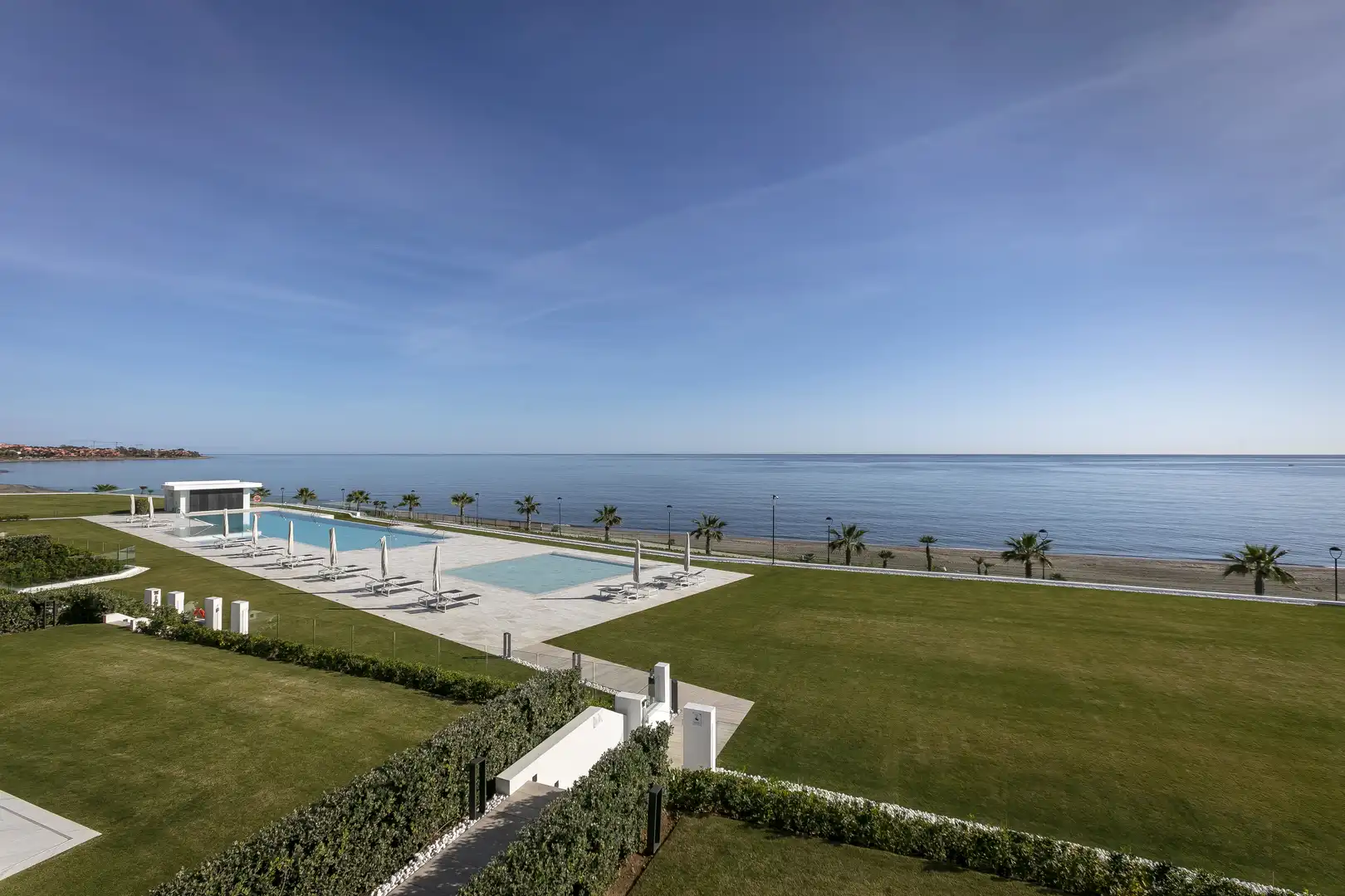 Piscina de Pis en venda en Estepona amb Aire condicionat, Terrassa i Traster