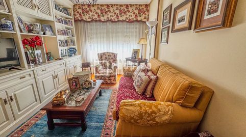 Foto 2 de Piso en venta en Os Mallos, A Coruña Capital