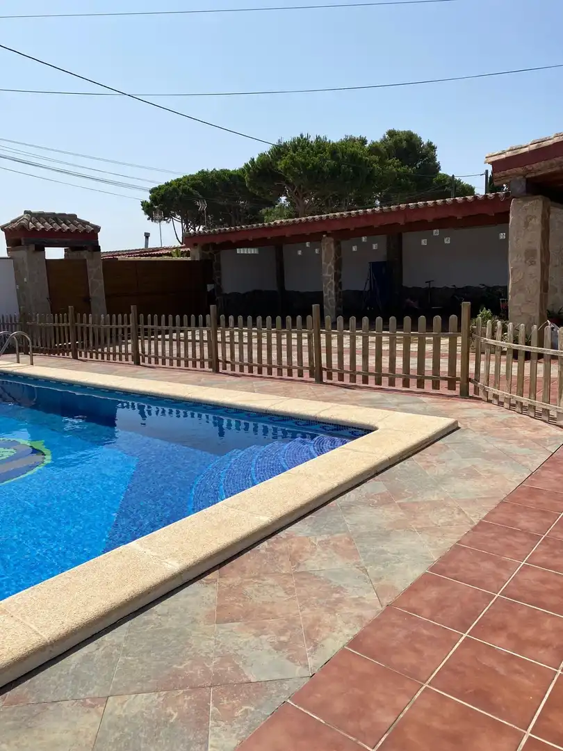 Detached house with pool to rent in Núcleo urbano, imagen 22