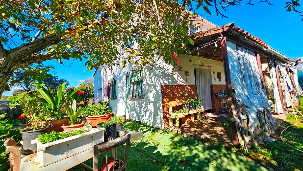 Casa rústica amb jardí en venda a Aracena