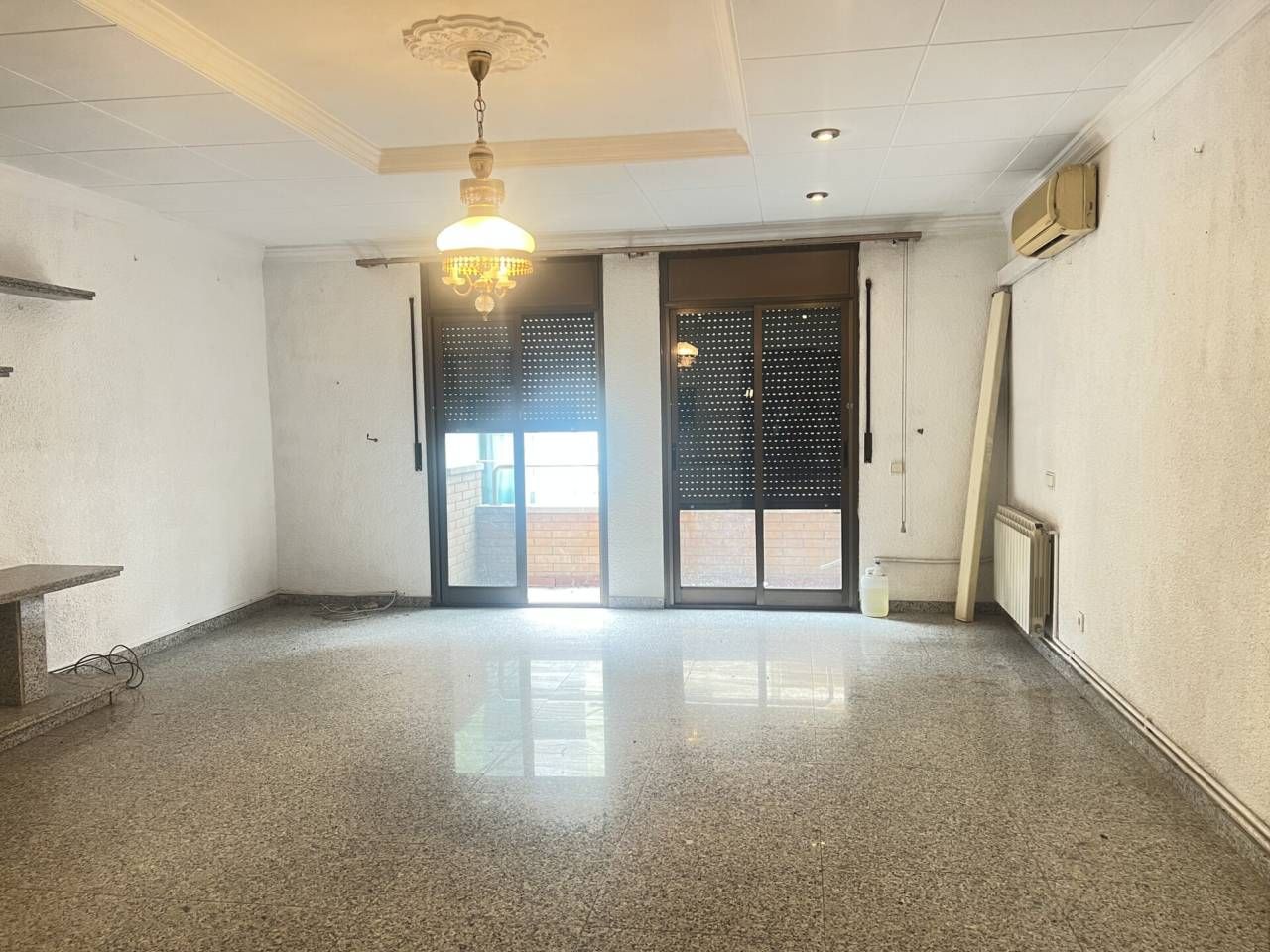 Casa adosada en venda en Canovelles amb Calefacció i Terrassa