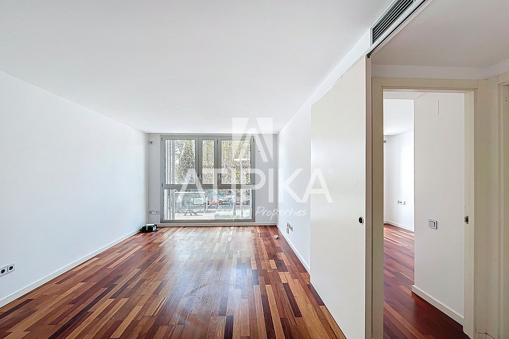 Flat for sale in  Barcelona Capital  with Air Conditioner, Parquet flooring and Storage room