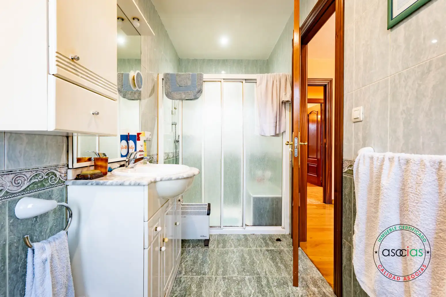 Baño de Casa o chalet en venta en Gijón  con Calefacción y Amueblado