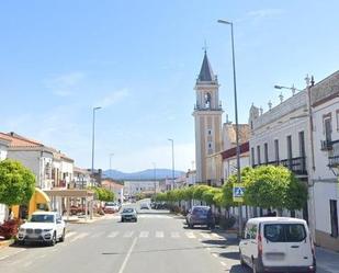 Vista exterior de Casa o xalet en venda en Santa Olalla del Cala amb Aire condicionat i Terrassa