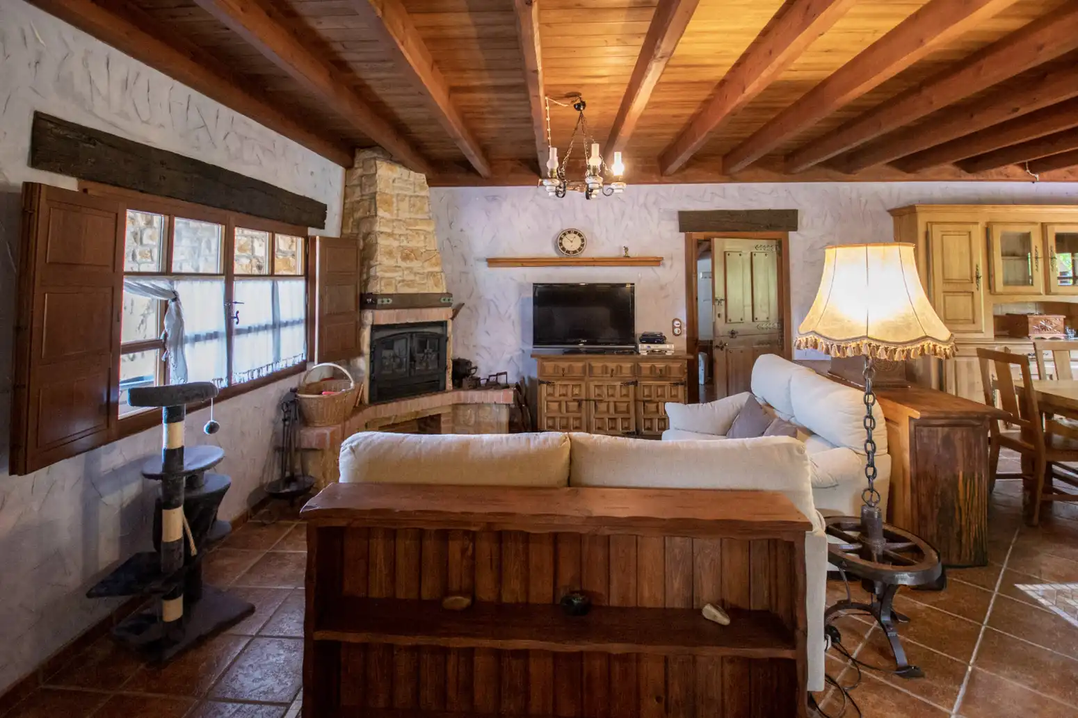 Sala d'estar de Casa o xalet en venda en Villaviciosa amb Calefacció, Jardí privat i Terrassa