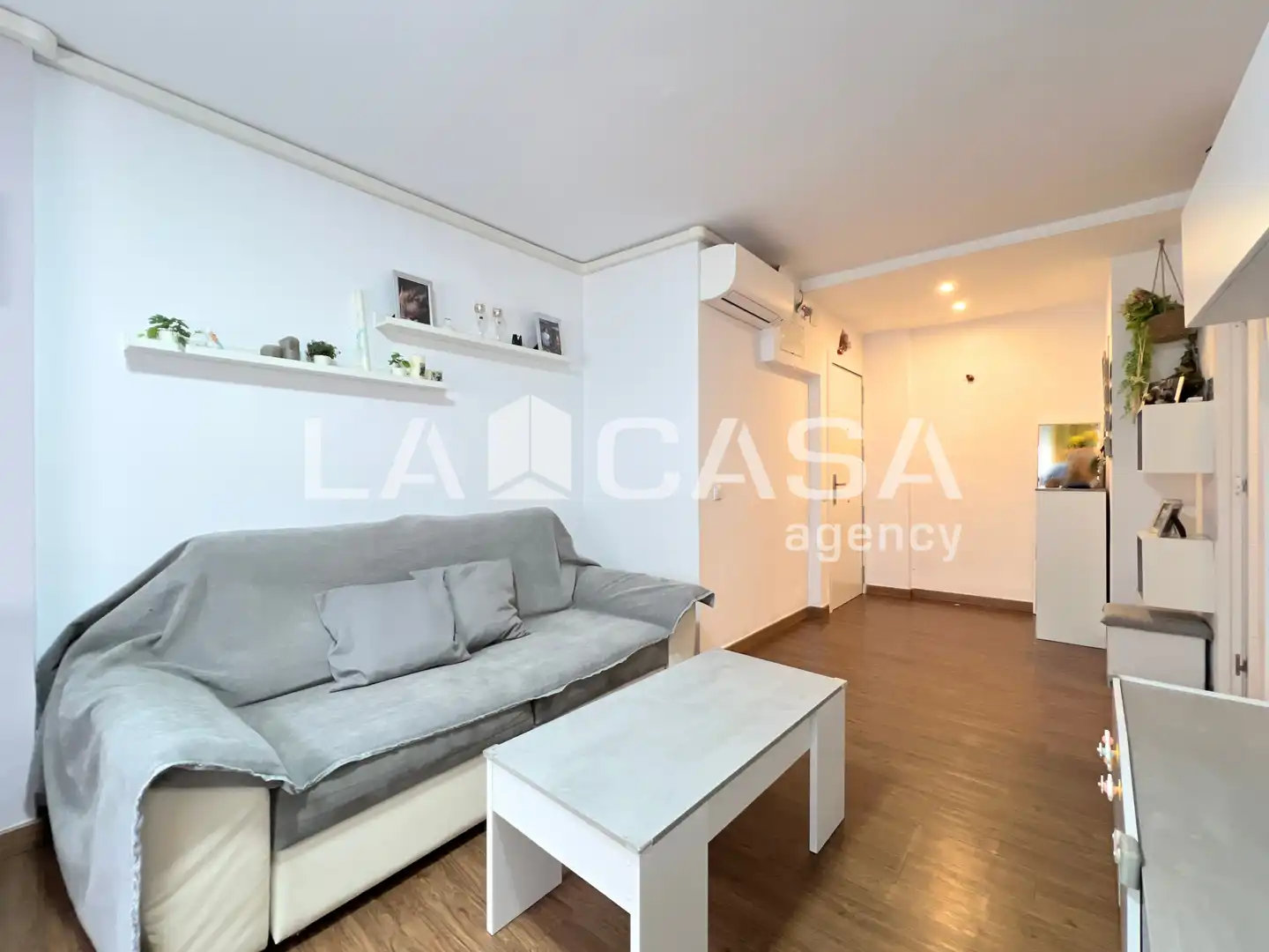 Flat for sale in Badalona  with Heating