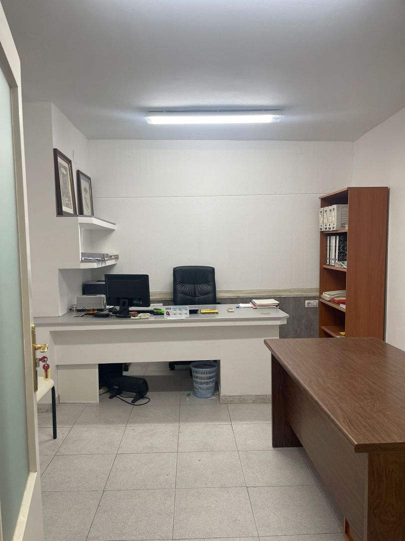 Industrial buildings to rent in Plasencia  with Heating