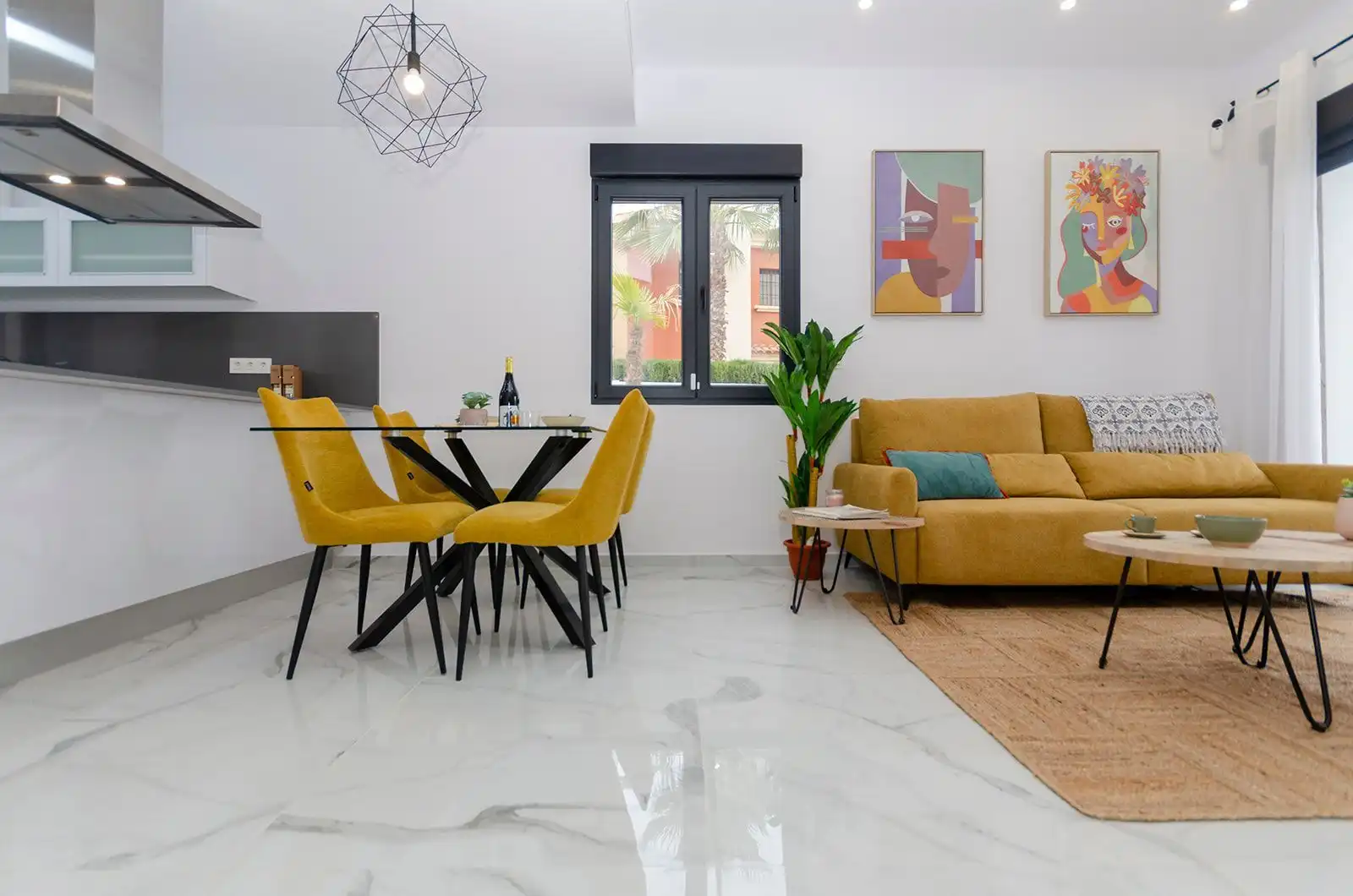 Sala de estar de Casa o chalet en venta en Torrevieja con Aire acondicionado, Jardín privado y Terraza